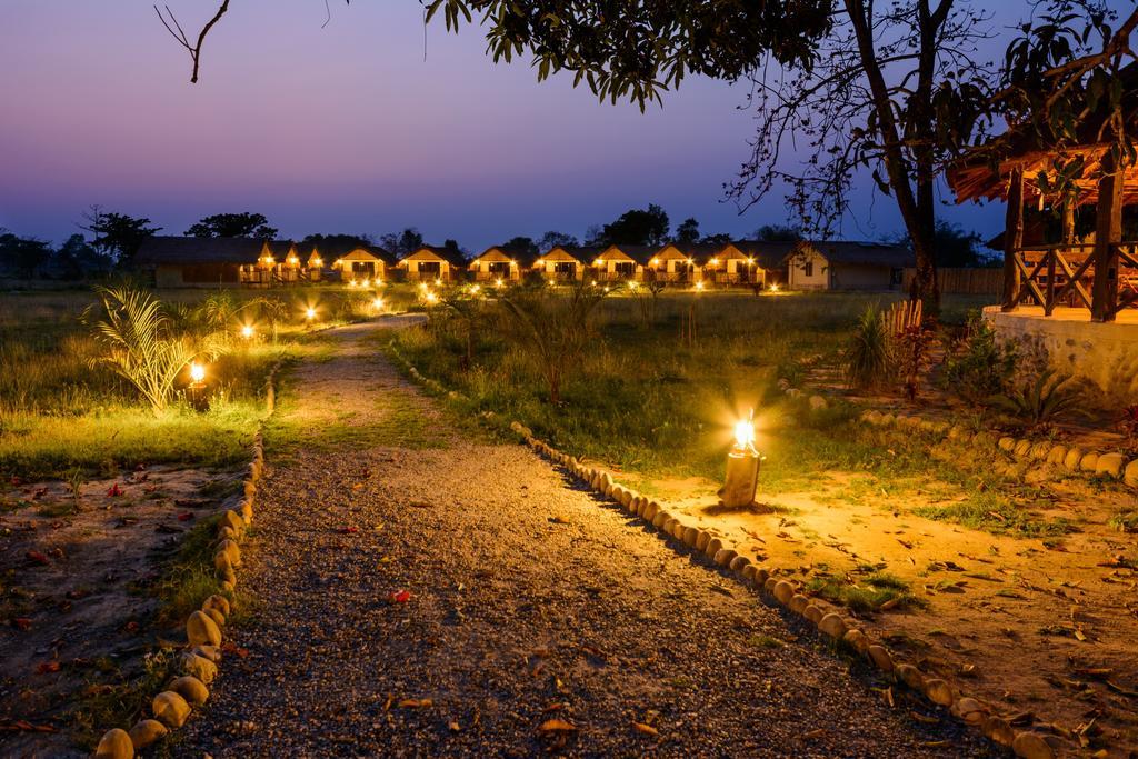 Hotel Siddhartha Wildlife Retreat Meghauli Esterno foto