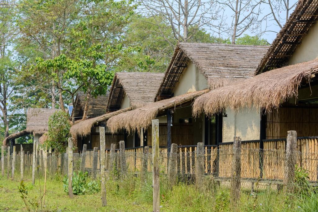 Hotel Siddhartha Wildlife Retreat Meghauli Esterno foto