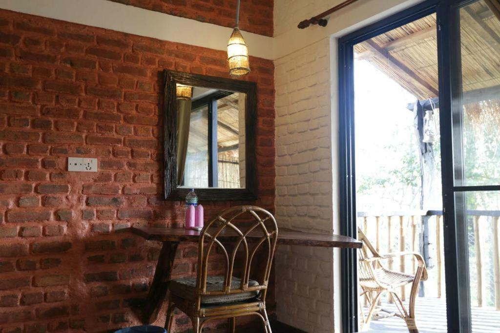 Hotel Siddhartha Wildlife Retreat Meghauli Esterno foto